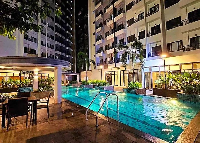 Hotel Comfy Staycation Ph 4*